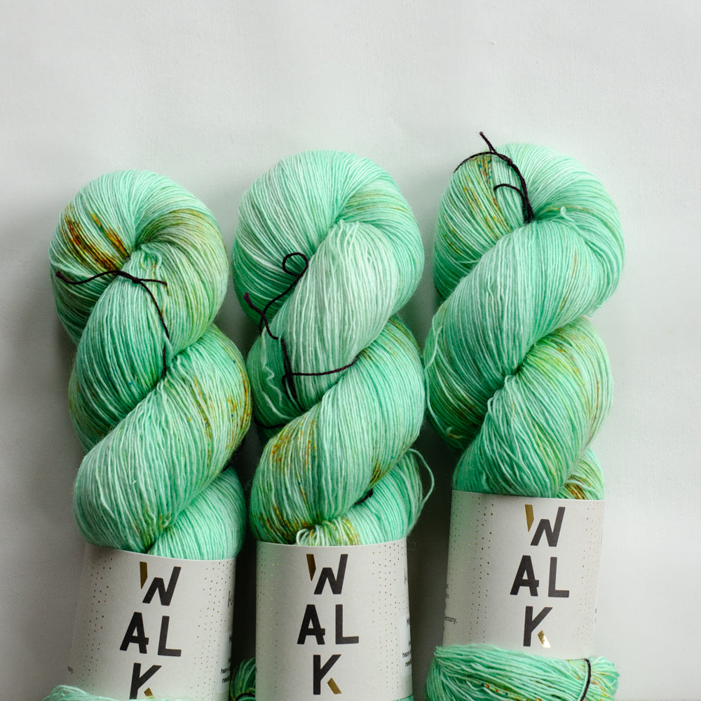 Merino Light &quot;Mint Brittle&quot; - ready to ship colors