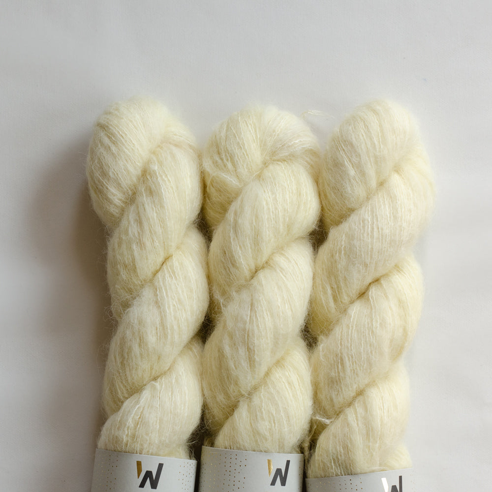 Suri Fluff "Vanilla" - versandfertige Farben