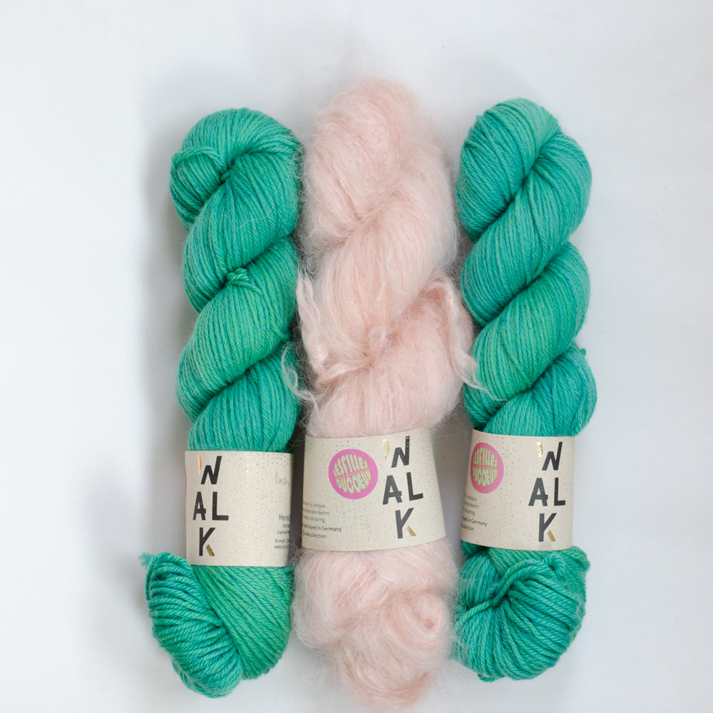 YARNSET "FLUFFY STRIPE SLIPOVER"